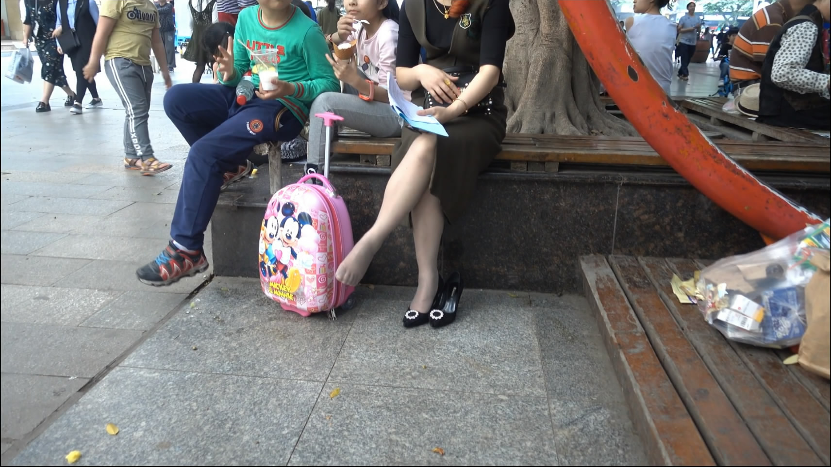 streetsnapnylon[00 01 26][20181205 222943 8]